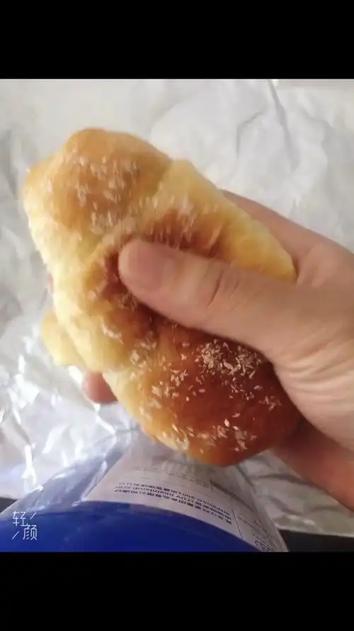 酸奶椰蓉面包卷