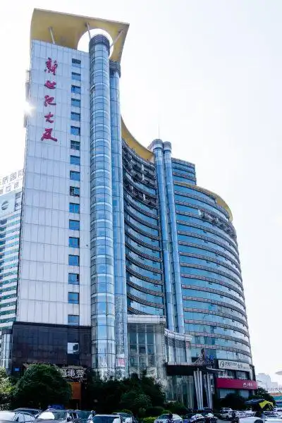 贺龙体育馆(新世纪大厦1楼)环境好,配套全,优质门面特价出租.