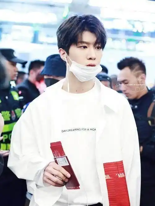 c位出道蔡徐坤资源最令人担心,范丞丞一骑绝尘,其他成员有团队_发展