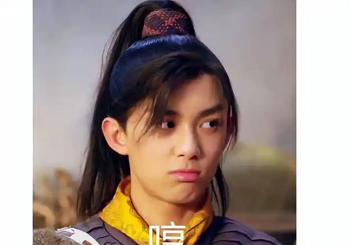 "情商代表"吴磊:化解热巴年龄焦虑,为谭松韵怒怼主持人_屈楚萧_妈妈