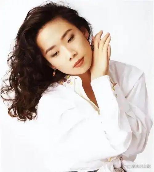 林忆莲:经历5段感情,至今依旧单身,不想结婚却渴望爱情