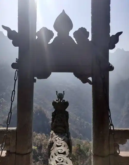 可移动的家day 36 武当山_金顶_龙头_道教