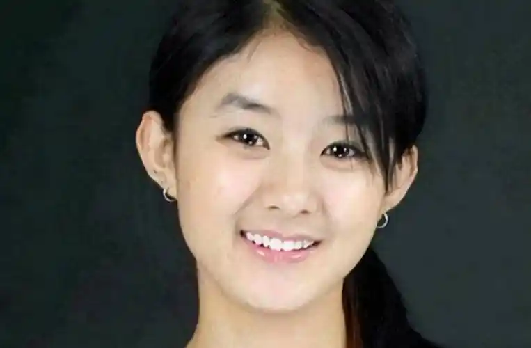 赵丽颖早期照片曝光,年轻时真的好非主流,但没丑过!