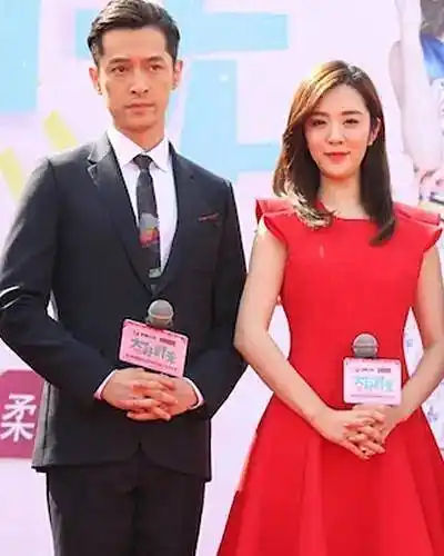 网传胡歌王晓晨结婚,并生下一个娃,女方发声咋不说我生个猴子呢