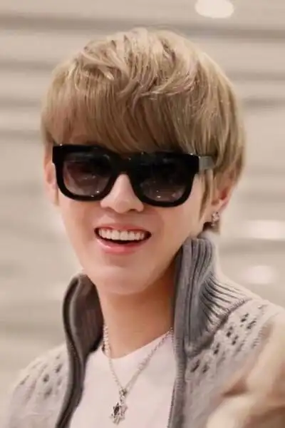 牙龈凡,只要你一呲牙,全世界陪你一起傻.