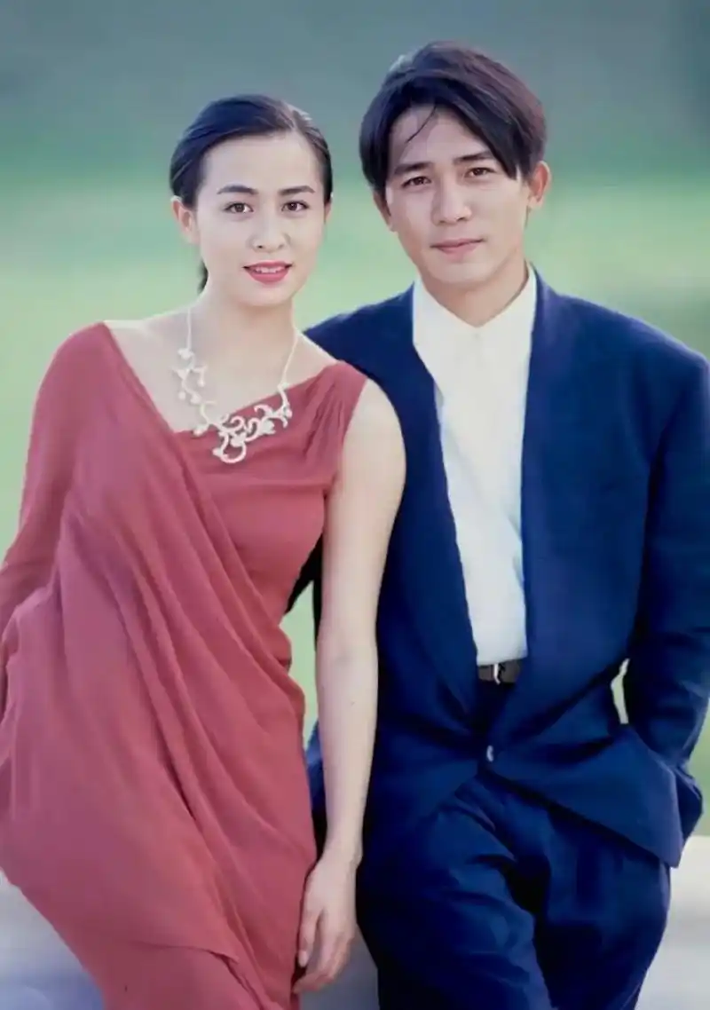 梁朝伟和刘嘉玲夫妇这么高的颜值,没能生个小孩,白白浪费了这么好的