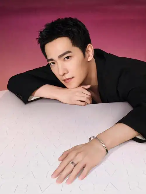 热乎的宝格丽91吸～～～#全世界最好的杨洋  yy#宝格丽品牌代言人