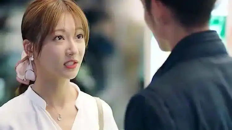 阮念初的嘴上虽然不说什么,但行动上表现得也太实诚了