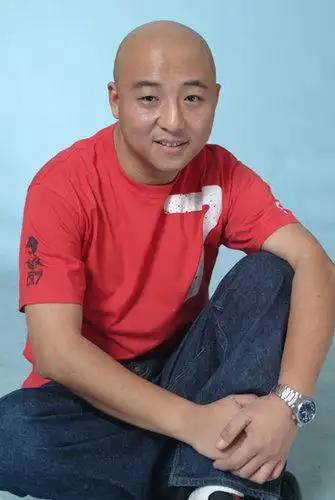 周晓鸥经纪人回应零点指责:队友吸毒屡教不改