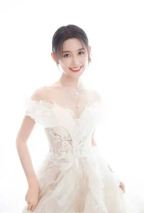 而且,蒋依依的身材也是非常赞的.返回搜狐,查看更多