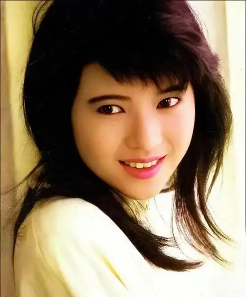 十五,蓝洁瑛 短发女神蓝洁瑛的长发也如此美丽,靓绝五台山名不虚传