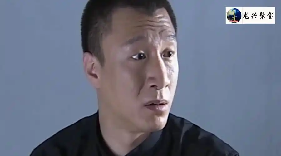 孙红雷《征服》:黑老大刘华强知道媳妇把孩子打掉之后,眼睛红了