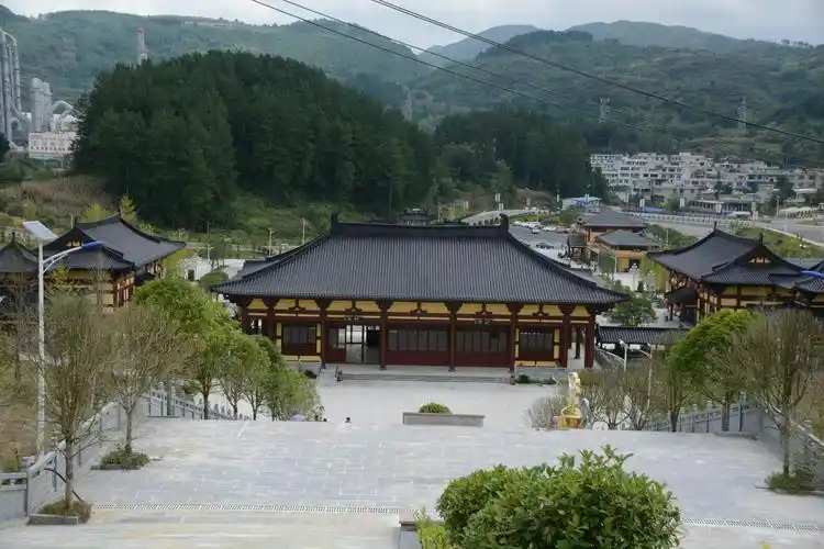 贵定名盛古迹一一阳宝山