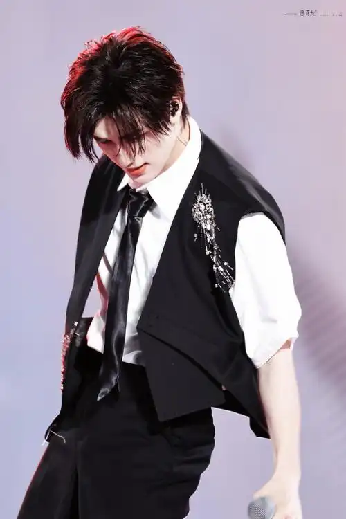 monster#    反差感95    @时代少年团-丁程鑫