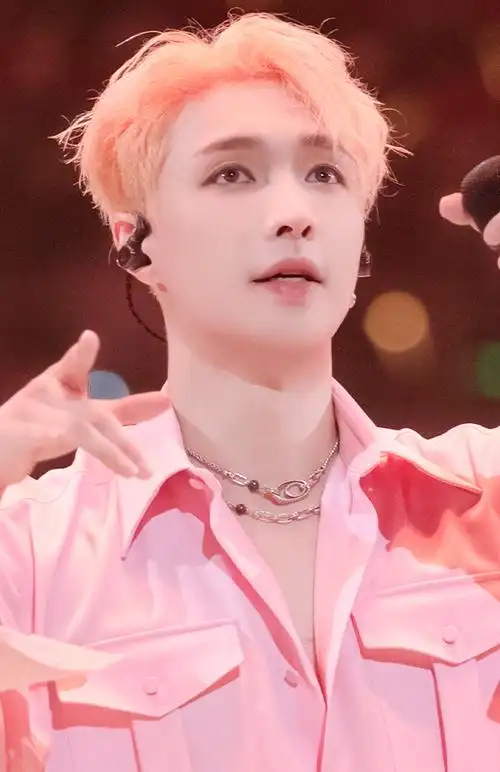 张艺兴[超话]##xback1124生日快乐