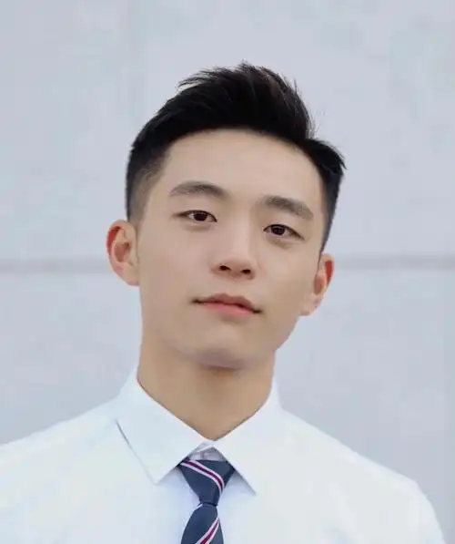 发型了,夏天剪这3个造型,清爽干净又帅气|短发|脸型|潮男|侧分发_网易