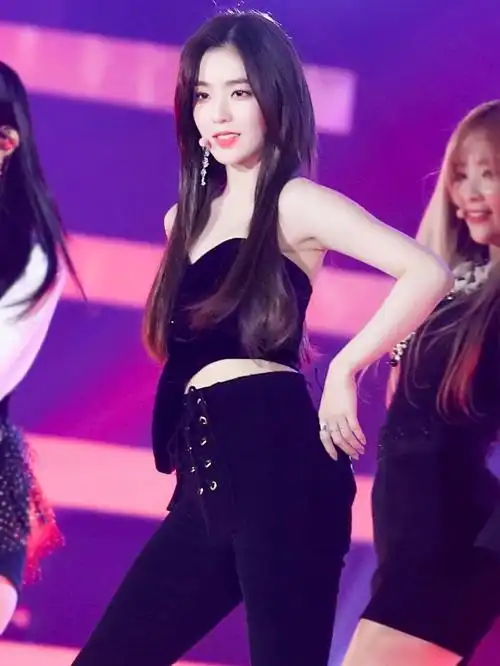 四代第一神颜裴珠泫舞台照