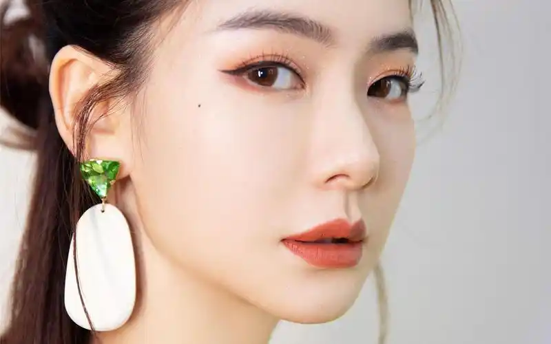 性感一字肩美女戚薇优雅气质写真,大陆明星-回车桌面