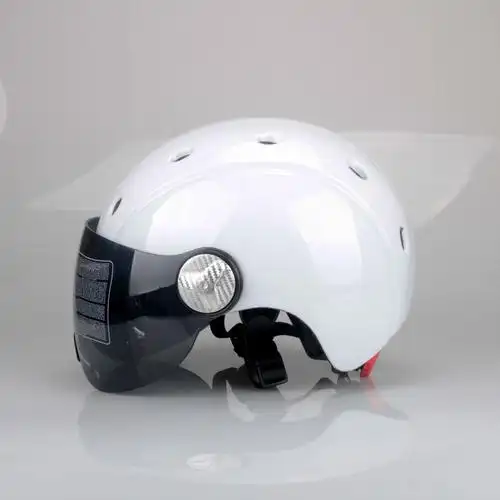 新国标电动自行车要戴头盔吗