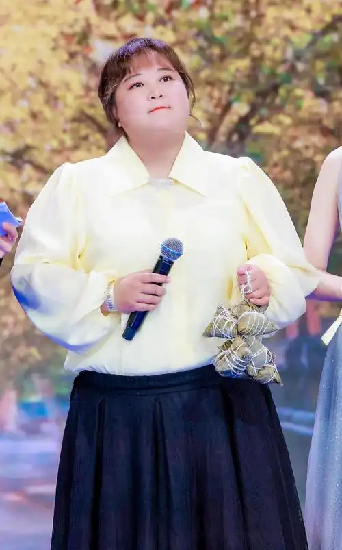 贾玲这个样子有多重?