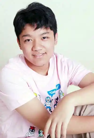 《家有儿女》小雨尤浩然个人资料 尤浩然近照 尤浩然女友