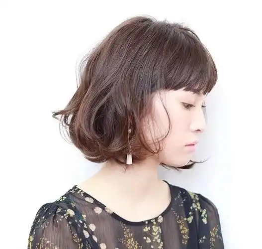 秋冬流行款-弧形刘海