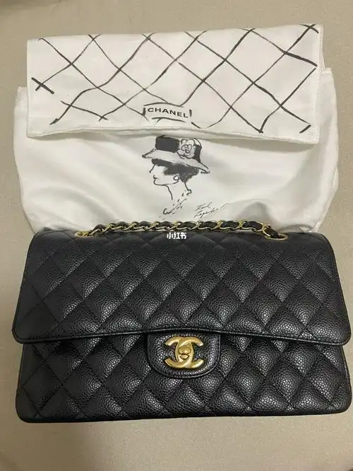 chanel黑金荔枝皮中号现在多少钱了