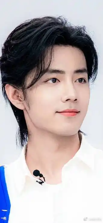 肖战的微笑是治愈系微笑