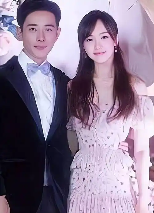 唐嫣和罗晋带4岁女儿在迪士尼玩耍,一家三口颜值爆表,超幸福