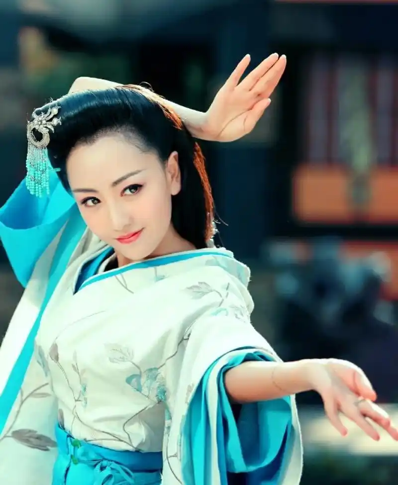 如果当初是朱一龙和杨蓉出演《凤囚凰》,完全会成为一个经典