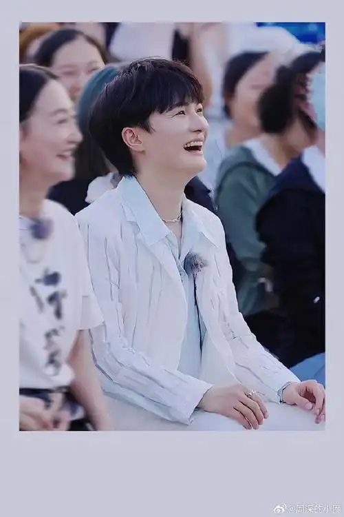 周深你好生活##周深唱化身孤岛的鲸太感人了