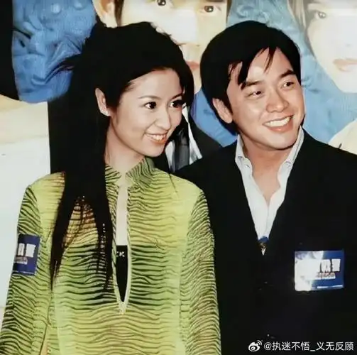 唐季礼当年追林心如时很用心,不过后来也开始花心了