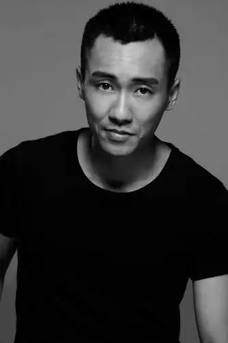 实力派硬汉小生董博睿厚积薄发戏路宽广演技扎实