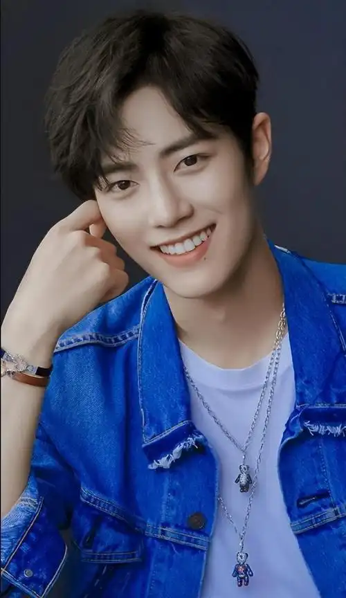 当32岁肖战跟26岁王一博站在一起,我才彻底明白,什么叫顶级骨相