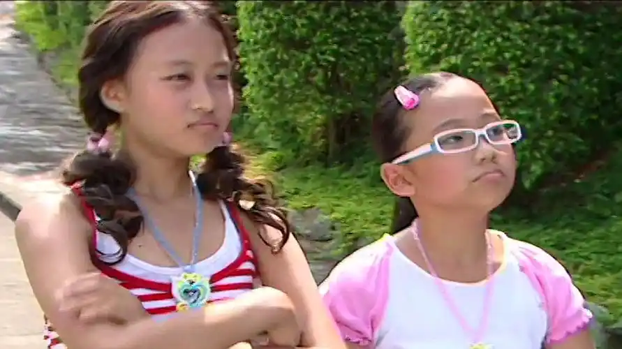 02:14  来源:好看视频-巴啦啦小魔仙:美琪美雪对战黑魔仙莉莉,美琪