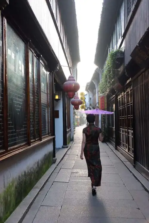 古镇.旗袍(副本)(副本)