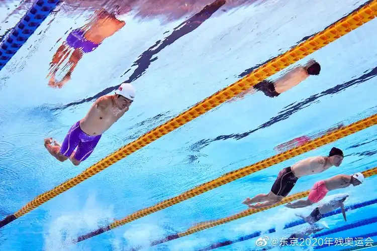 中国队包揽东京残奥会男子50米自由泳s5级决赛金银铜