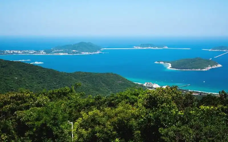 实拍天下第一湾 三亚亚龙湾