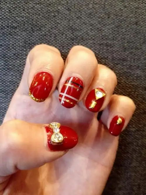 美甲图片 - 过年专用金红两色,特别喜气