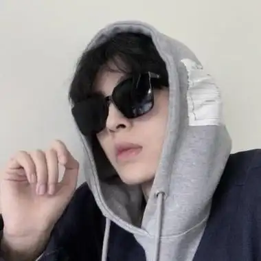 2021帅气好看男生戴墨镜头像霸气超拽有没有人喜欢