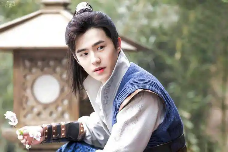 十大古装男神:朱一龙只能排第四,王一博第二第一非他莫属的他!