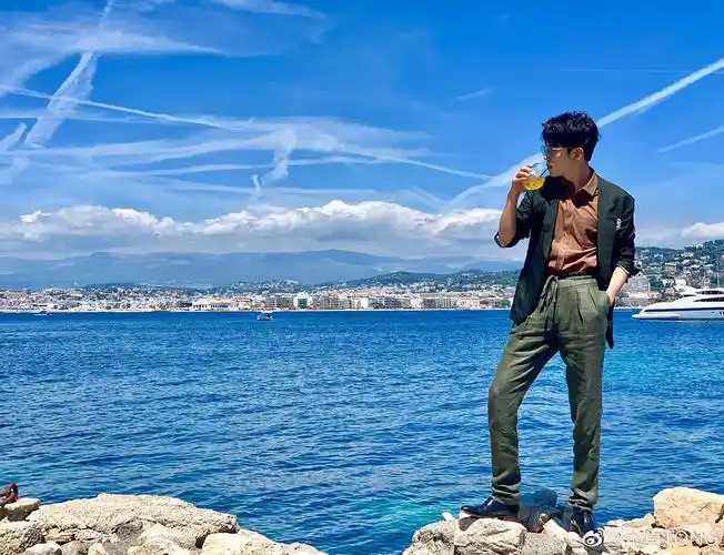 报!仝卓戛纳照片【0516】