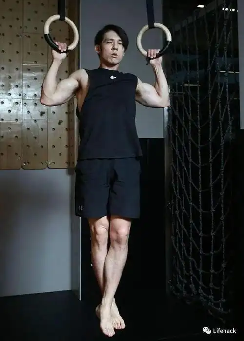 41岁张杰身材照曝光体脂低至8这肌肉是认真的吗