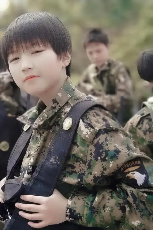 王俊凯的军装成长史,好帅啊,好想看到他演军人,正派反派都可以哈哈