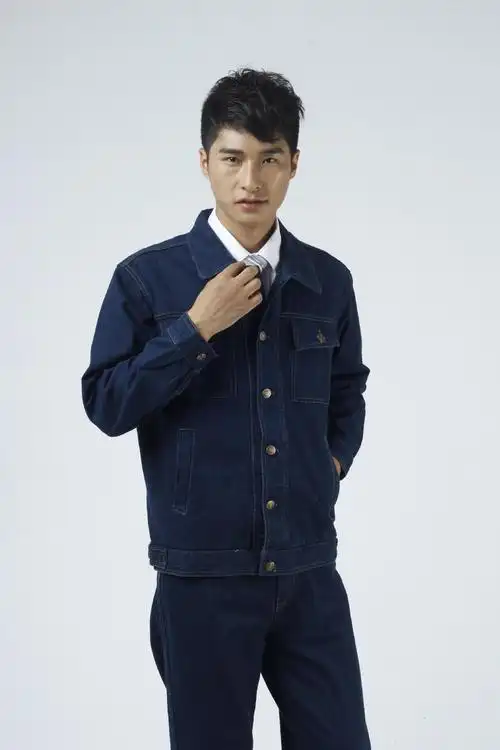 模特身高:178cm  体重120kg   穿165码