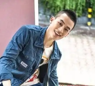 男士炮头短发发型图片