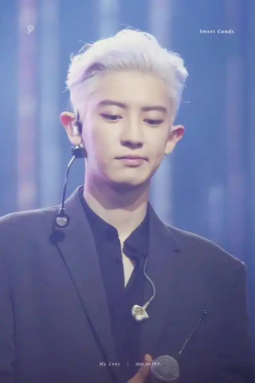 knock 开启时光机97白发,背头,侧剃几个关键词,让朴灿烈用荷尔蒙在