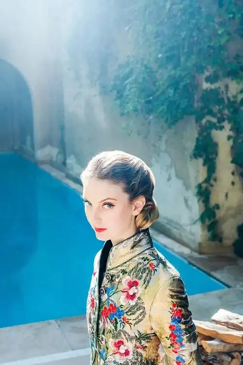 伊莉莎维塔波罗地娜俄罗斯摄影作品0420p