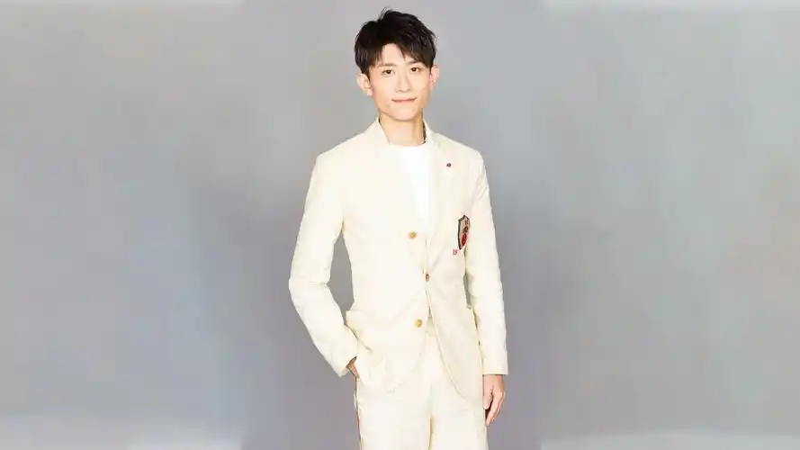 回车桌面>电脑壁纸>明星>大陆明星>实力派当红小生张一山写真>