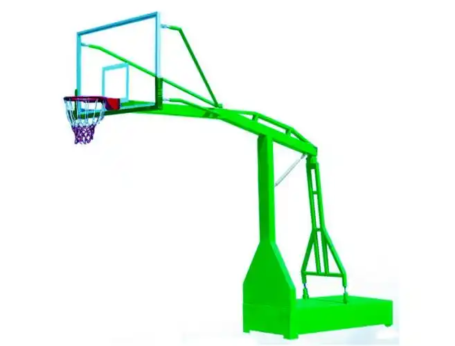 好的篮球架在篮板的边缘上装有各种仪器和摄像头,比如nba使用的栏架